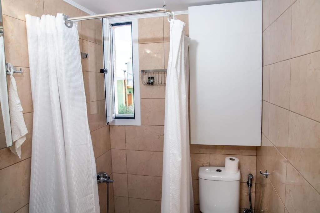 Apartamento Seafront Central Apt In Lavrio Exterior foto